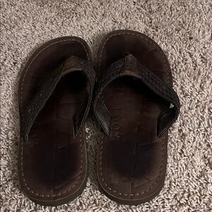 TOMMY BAHAMA Brown Leather Flip Flops